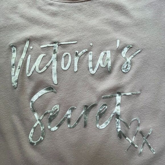 Victoria's Secret Cuffed Sleeve Graphic Pajama Top Tee Shirt‎ - Medium - Picture 3 of 10